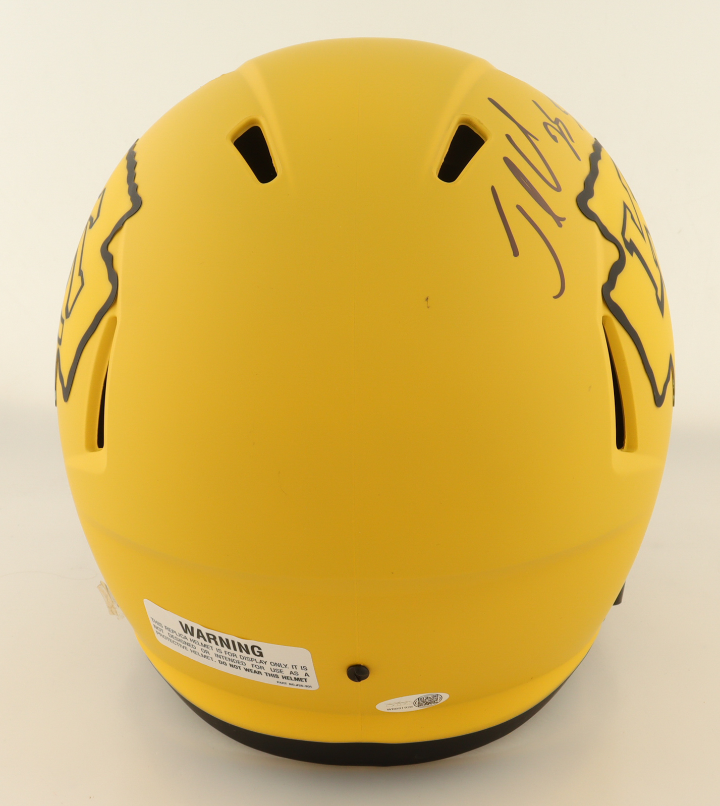 Jamaal Charles Signed Chiefs Full-Size Rave Alternate Speed Helmet Inscribed "5.4 YPC Goat" (JSA) at PristineAuction.com Jamaal Charles Signed Chiefs Full-Size Rave Alternate Speed Helmet Inscribed "5.4 YPC Goat" (JSA) at PristineAuction.com