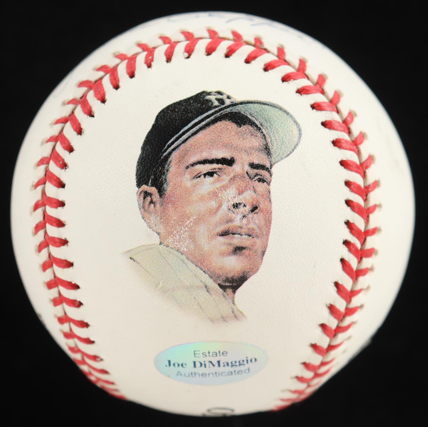 Joe DiMaggio Signed OL Player Portrait Baseball Inscribed "Yankee Clipper" (Beckett) at PristineAuction.com Joe DiMaggio Signed OL Player Portrait Baseball Inscribed "Yankee Clipper" (Beckett) at PristineAuction.com