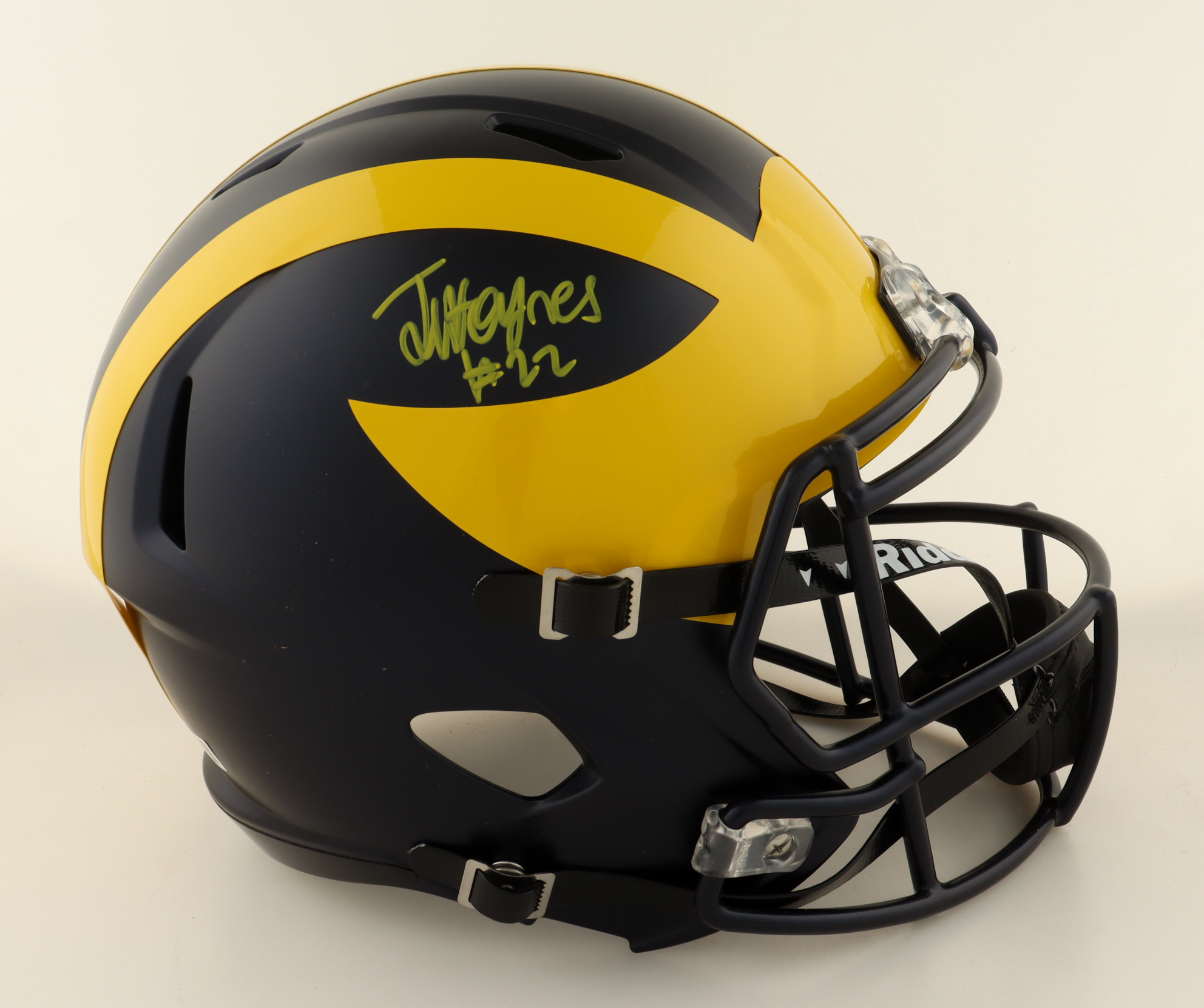 Justice Haynes Signed Michigan Wolverines Full-Size Speed Helmet (Beckett) at PristineAuction.com Justice Haynes Signed Michigan Wolverines Full-Size Speed Helmet (Beckett) at PristineAuction.com