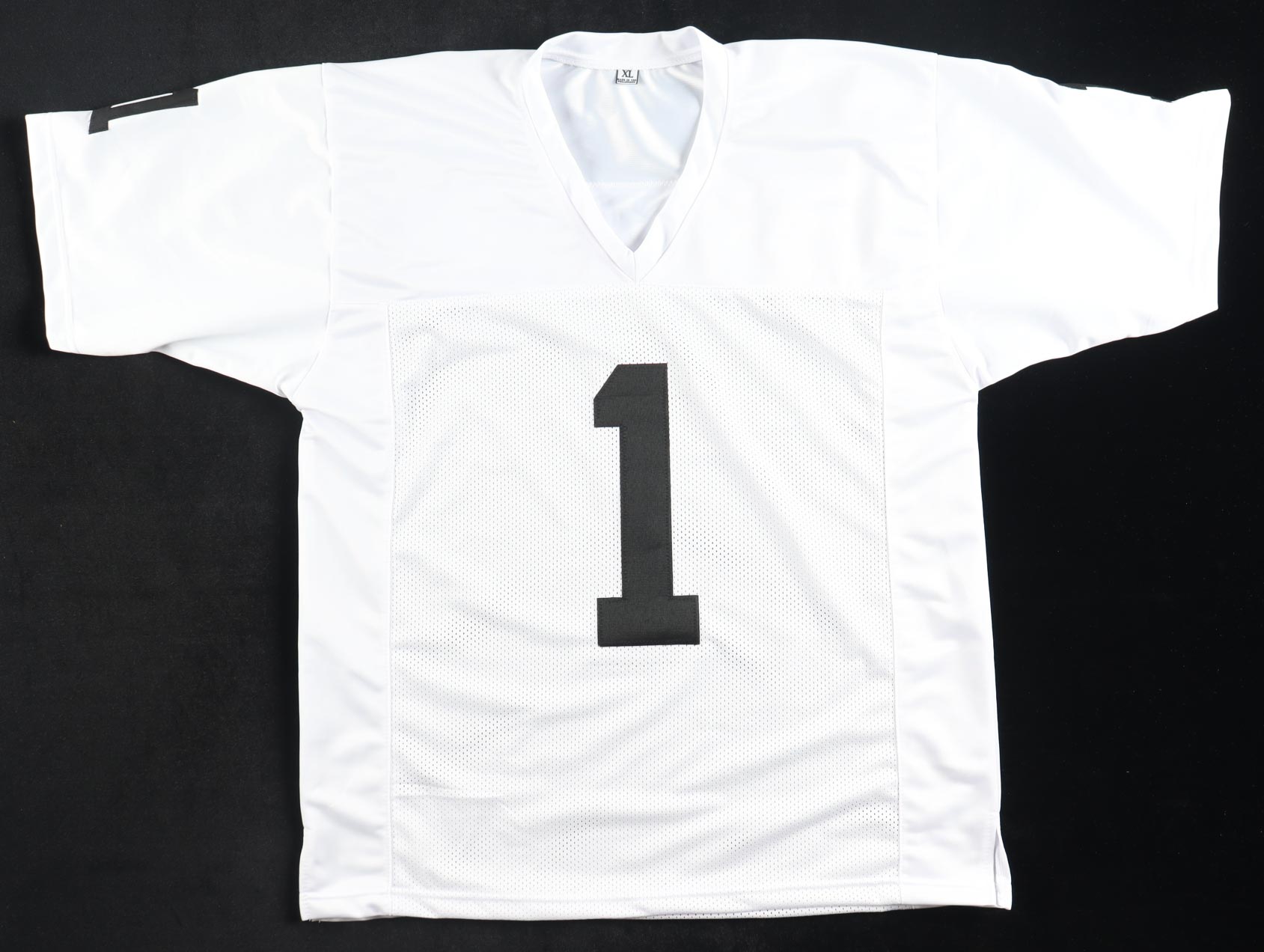 Tre Tucker Signed Jersey (Beckett) at PristineAuction.com Tre Tucker Signed Jersey (Beckett) at PristineAuction.com