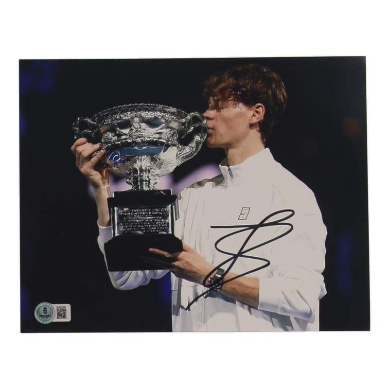 Jannik Sinner Signed 8x10 Photo (Beckett) at PristineAuction.com Jannik Sinner Signed 8x10 Photo (Beckett) at PristineAuction.com