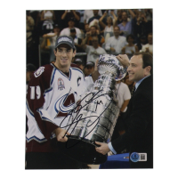 Joe Sakic Signed Avalanche 8x10 Photo (Beckett) at PristineAuction.com