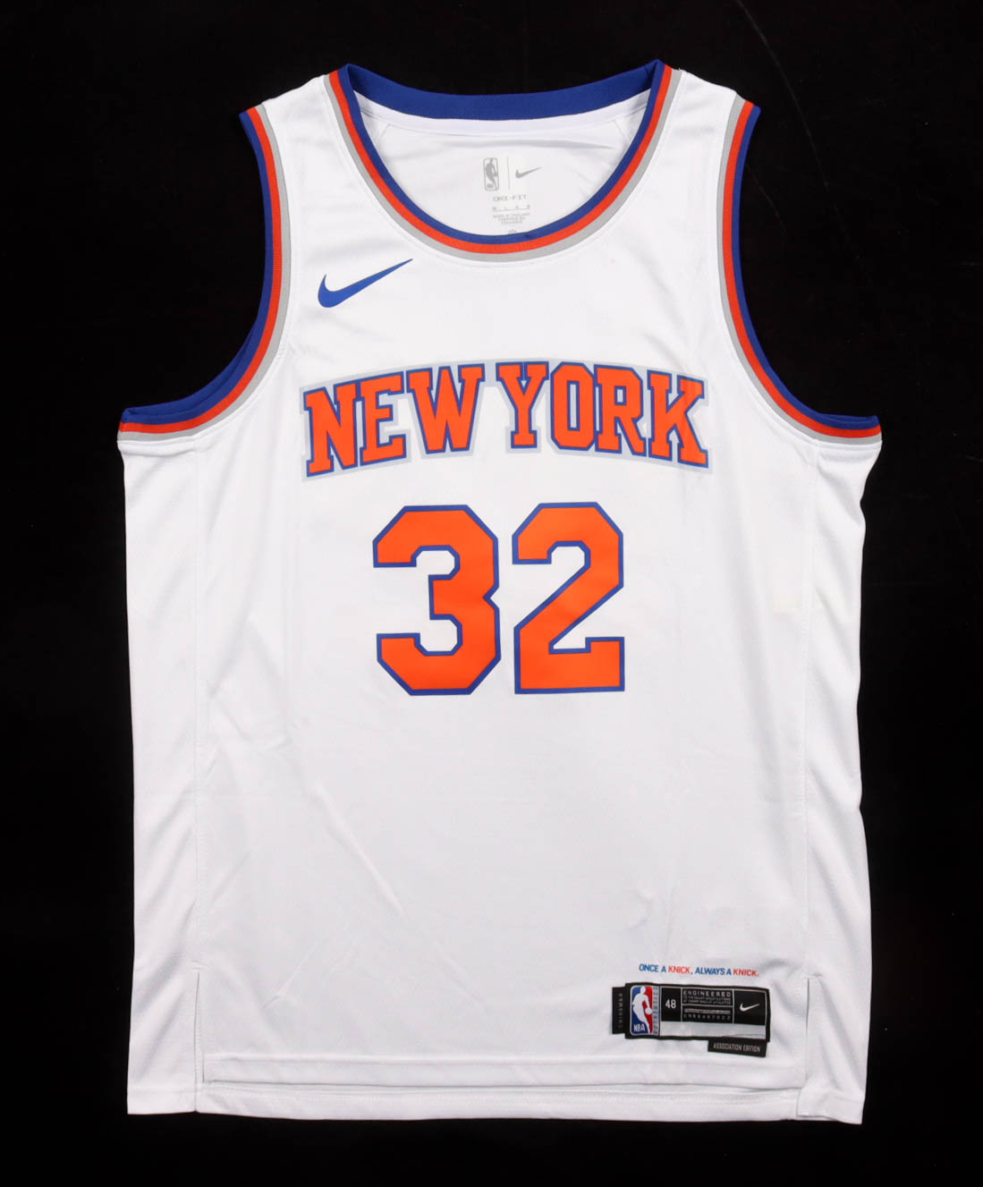 Karl-Anthony Towns Signed Knicks Nike Authentic Jersey (Beckett) at PristineAuction.com Karl-Anthony Towns Signed Knicks Nike Authentic Jersey (Beckett) at PristineAuction.com
