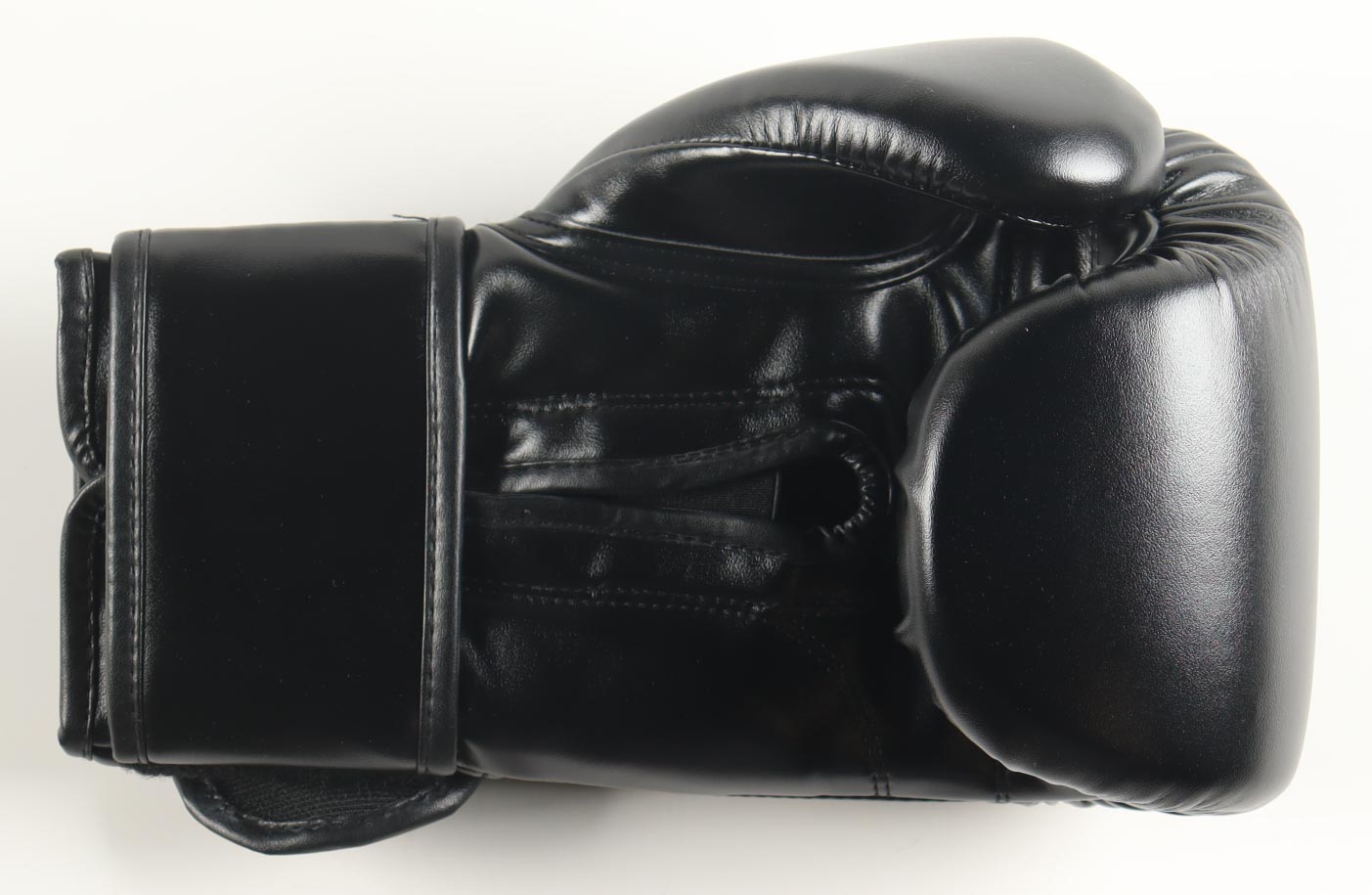Mike Tyson Signed Hennessy Model Boxing Glove with Display Case (PSA & Tyson) at PristineAuction.com Mike Tyson Signed Hennessy Model Boxing Glove with Display Case (PSA & Tyson) at PristineAuction.com