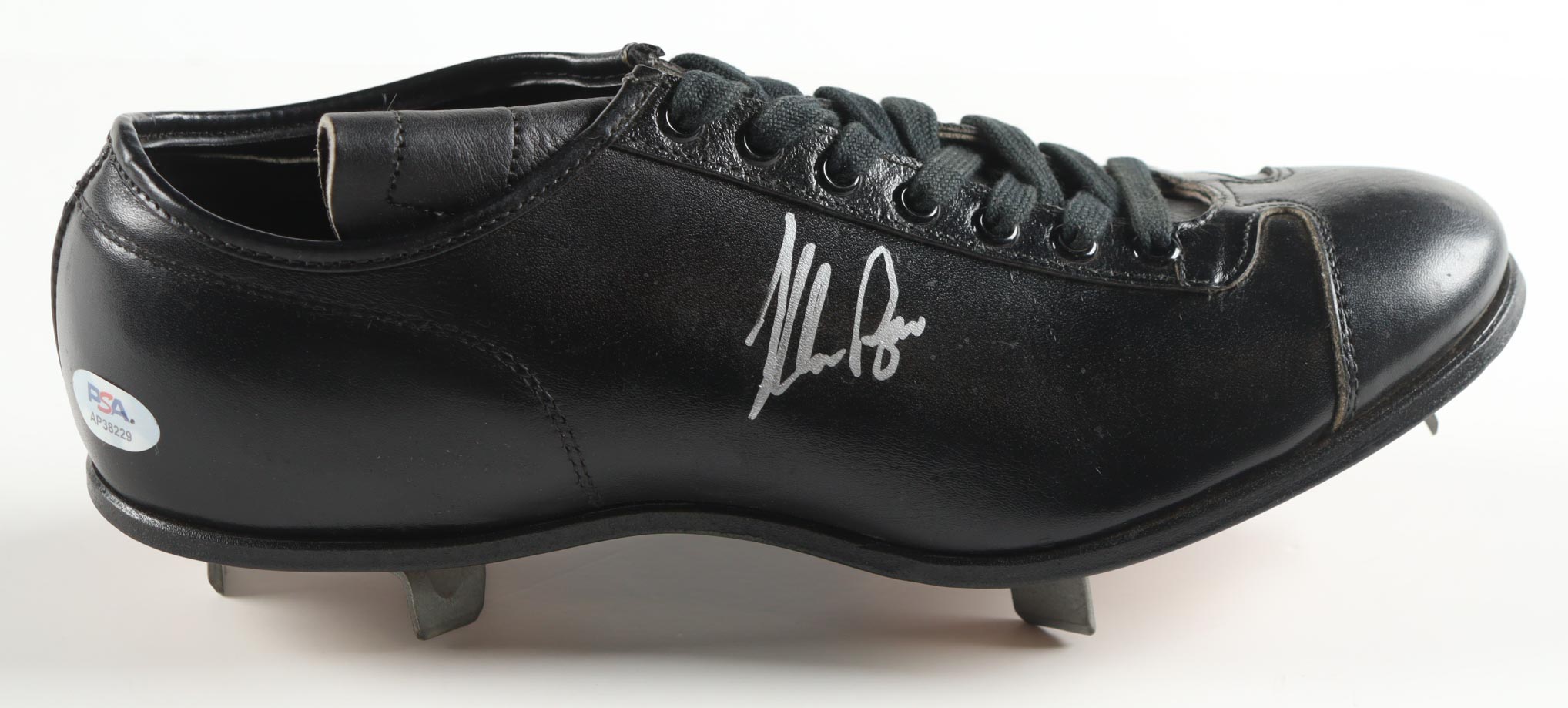 Nolan Ryan Signed Vintage Leather Baseball Cleat With Display Case (PSA) at PristineAuction.com Nolan Ryan Signed Vintage Leather Baseball Cleat With Display Case (PSA) at PristineAuction.com