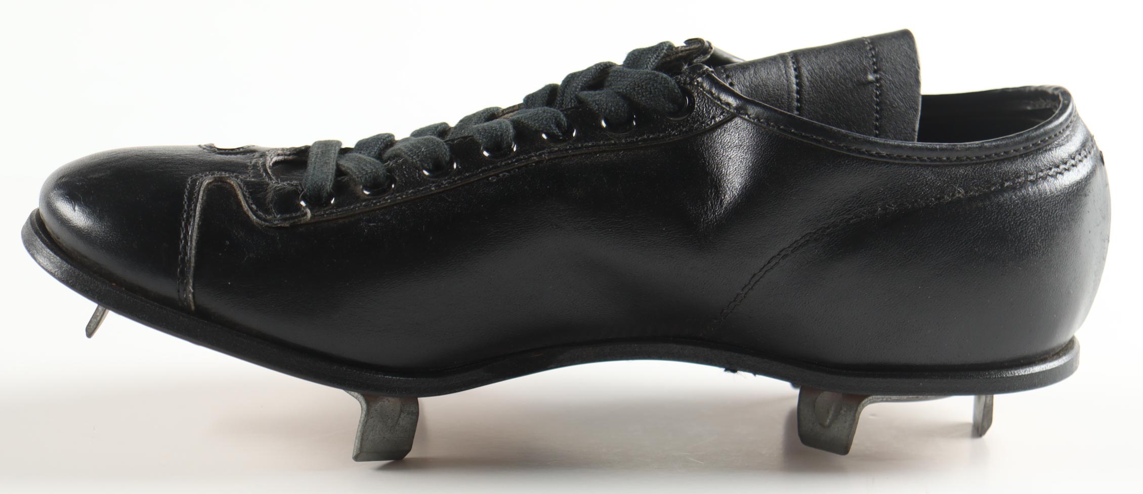 Nolan Ryan Signed Vintage Leather Baseball Cleat With Display Case (PSA) at PristineAuction.com Nolan Ryan Signed Vintage Leather Baseball Cleat With Display Case (PSA) at PristineAuction.com