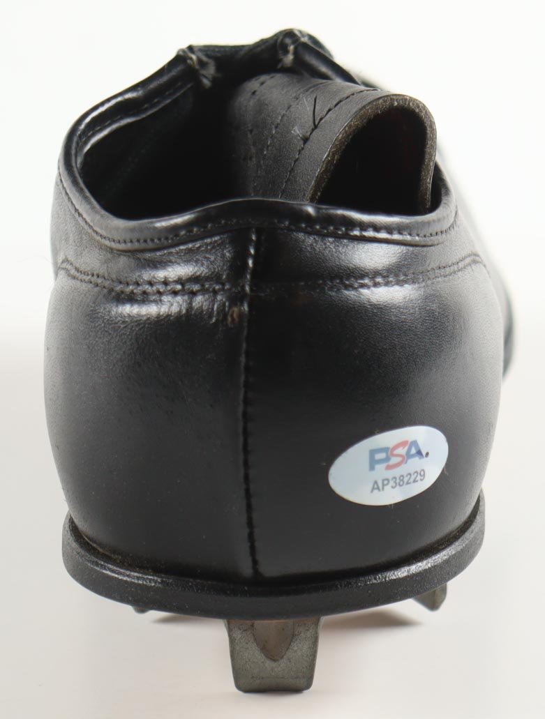 Nolan Ryan Signed Vintage Leather Baseball Cleat With Display Case (PSA) at PristineAuction.com Nolan Ryan Signed Vintage Leather Baseball Cleat With Display Case (PSA) at PristineAuction.com