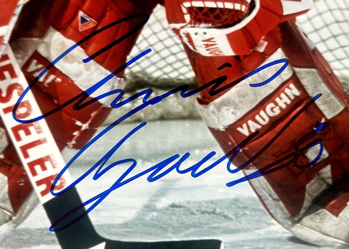 Chris Osgood Signed Red Wings Custom Framed Photo (PSA) at PristineAuction.com Chris Osgood Signed Red Wings Custom Framed Photo (PSA) at PristineAuction.com