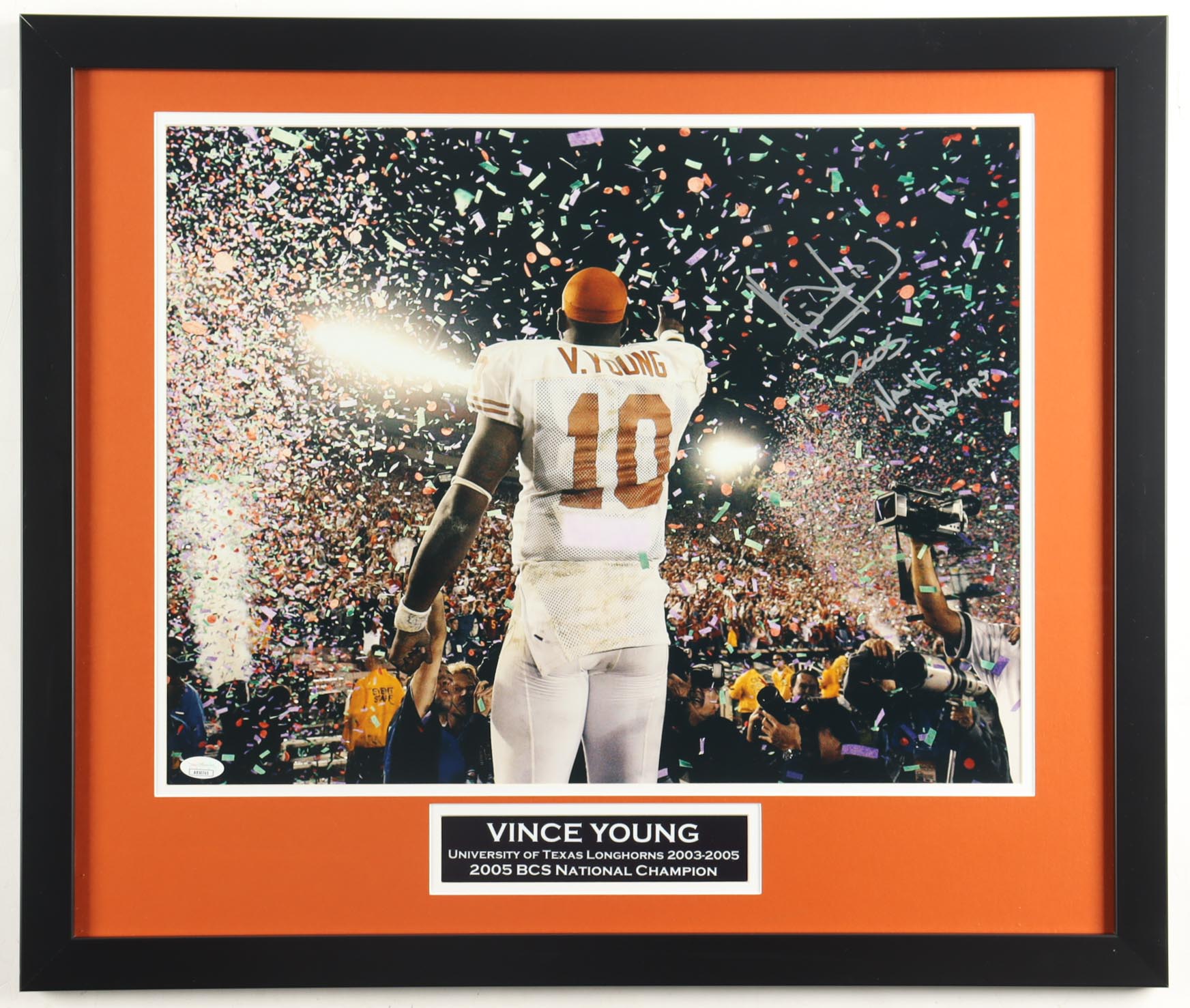 Vince Young Signed Texas Longhorns Custom Framed Photo Inscribed "2005 Natl Champs" (JSA) at PristineAuction.com Vince Young Signed Texas Longhorns Custom Framed Photo Inscribed "2005 Natl Champs" (JSA) at PristineAuction.com