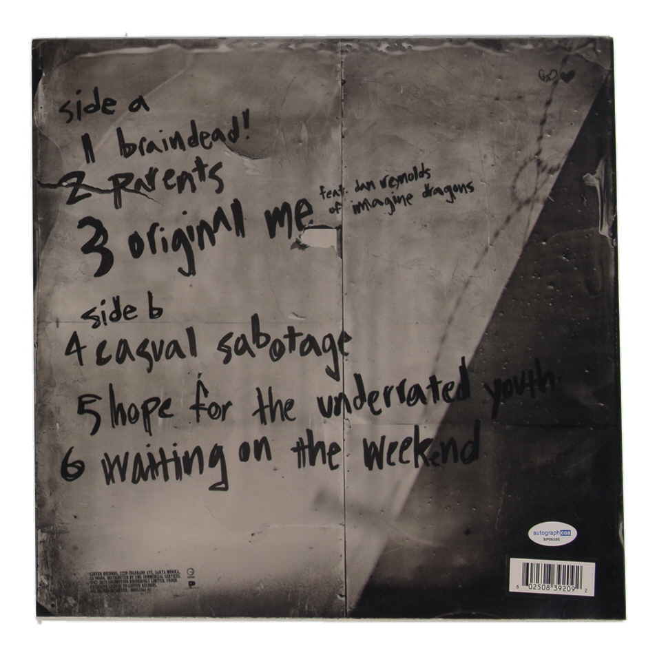 Yungblud Signed "The Underrated Youth" 12x12 Album Sleeve (ACOA) at PristineAuction.com Yungblud Signed "The Underrated Youth" 12x12 Album Sleeve (ACOA) at PristineAuction.com