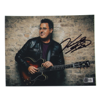 Vince Gill Signed 8x10 Photo (Beckett) at PristineAuction.com