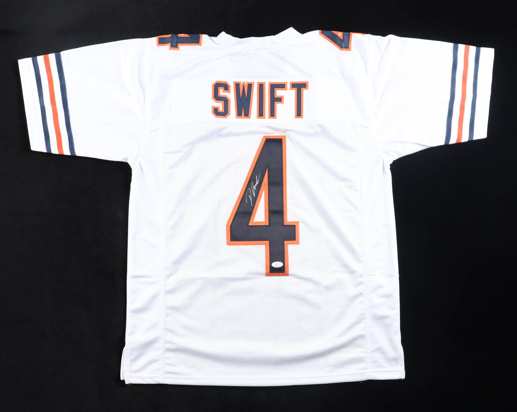 D'Andre Swift Signed Jersey (JSA) at PristineAuction.com D'Andre Swift Signed Jersey (JSA) at PristineAuction.com