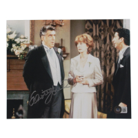 Elliott Gould Signed "Friends" 8x10 Photo (Beckett) at PristineAuction.com