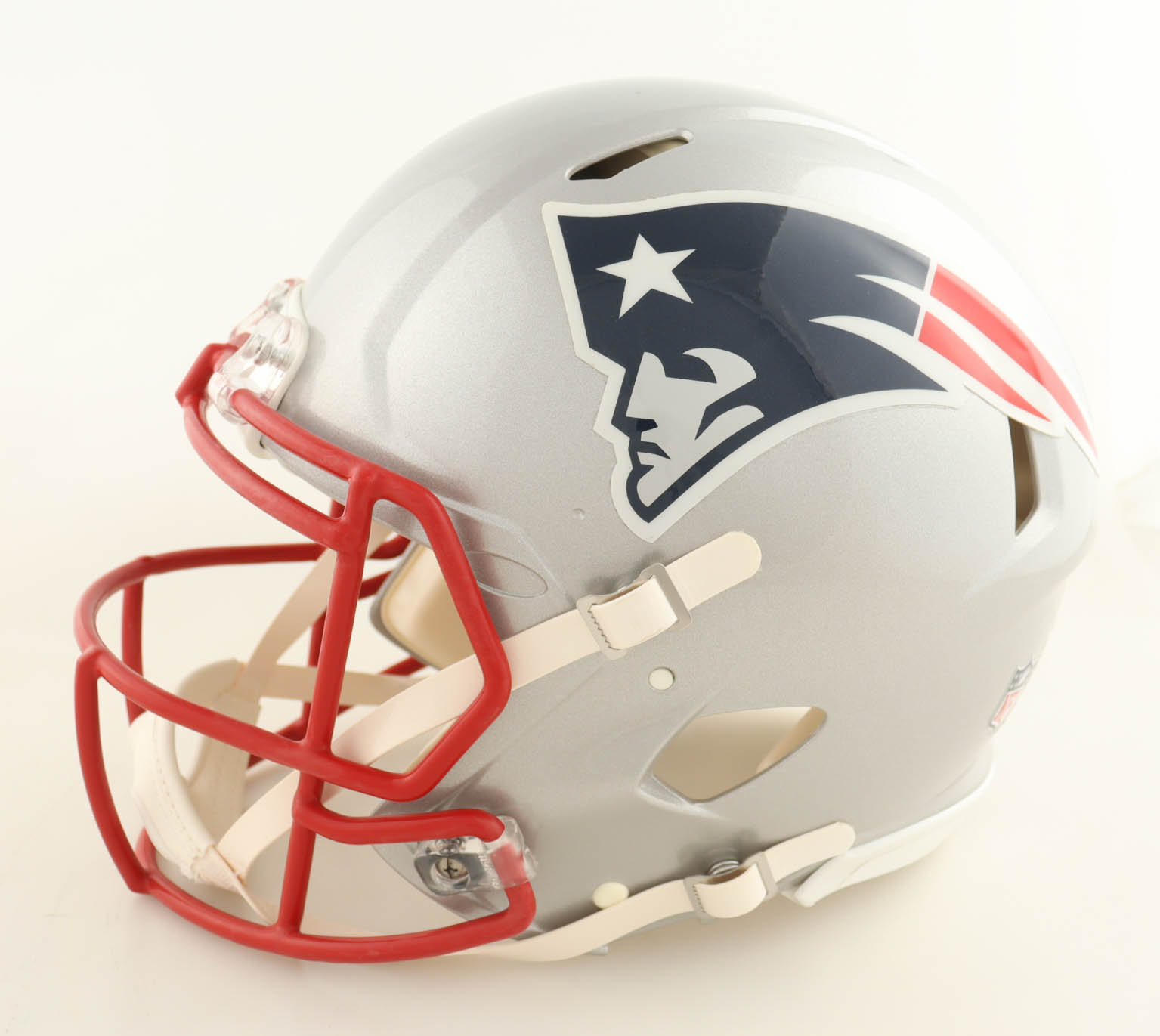 Matthew Judon Signed Patriots Full-Size Authentic On-Field Speed Helmet (JSA) at PristineAuction.com Matthew Judon Signed Patriots Full-Size Authentic On-Field Speed Helmet (JSA) at PristineAuction.com