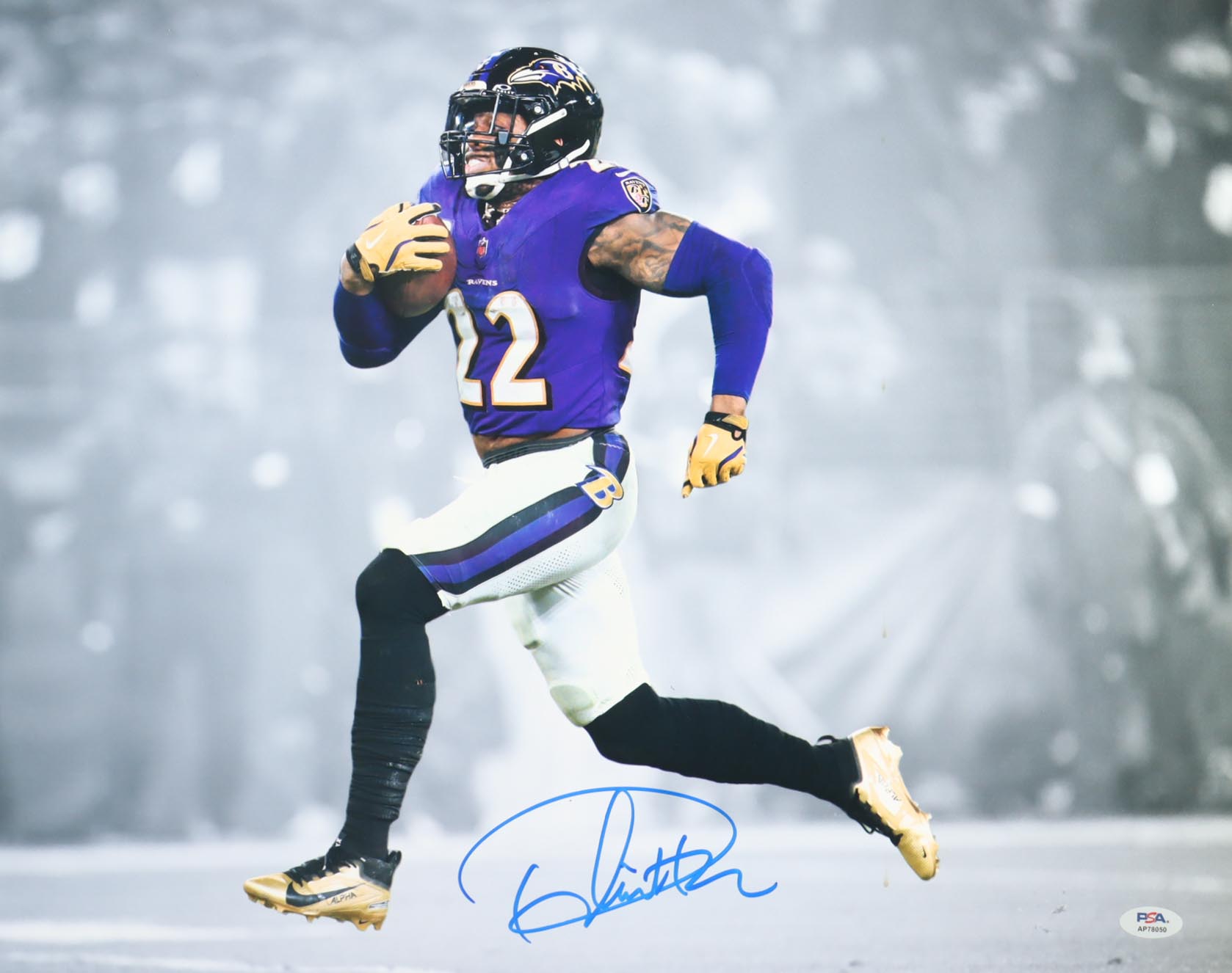 Derrick Henry Signed Ravens 16x20 Photo (PSA) at PristineAuction.com Derrick Henry Signed Ravens 16x20 Photo (PSA) at PristineAuction.com