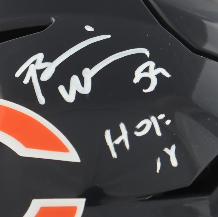 Brian Urlacher Signed Bears Mid-Size SpeedFlex Helmet With Visor Inscribed "HOF 18" (JSA) at PristineAuction.com Brian Urlacher Signed Bears Mid-Size SpeedFlex Helmet With Visor Inscribed "HOF 18" (JSA) at PristineAuction.com