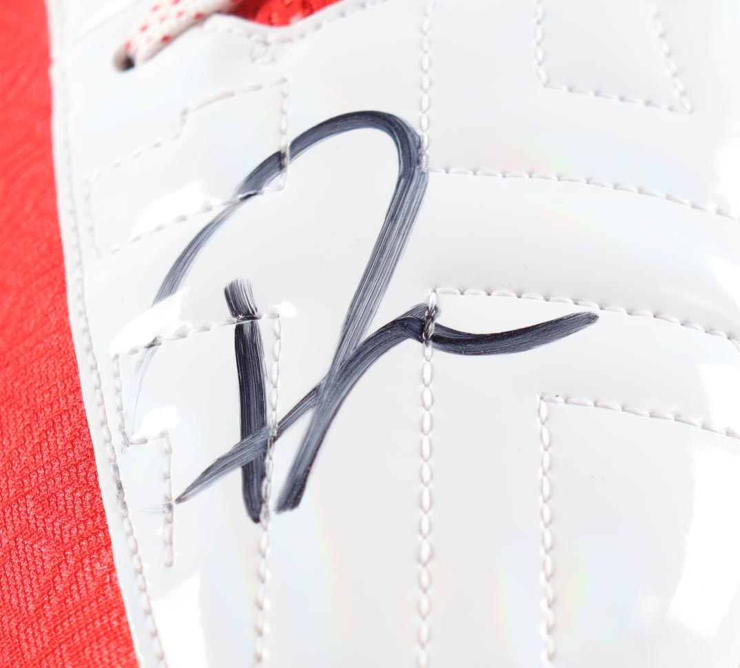 Giannis Antetokounmpo Signed Player Edition Basketball Shoe (Beckett) at PristineAuction.com Giannis Antetokounmpo Signed Player Edition Basketball Shoe (Beckett) at PristineAuction.com