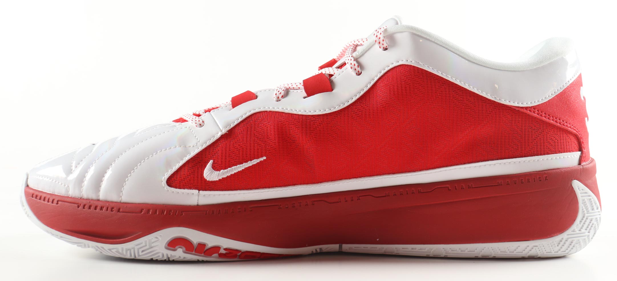 Giannis Antetokounmpo Signed Player Edition Basketball Shoe (Beckett) at PristineAuction.com Giannis Antetokounmpo Signed Player Edition Basketball Shoe (Beckett) at PristineAuction.com