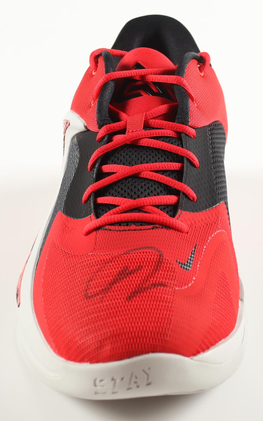 Giannis Antetokounmpo Signed Player Edition Basketball Shoe (Beckett) at PristineAuction.com Giannis Antetokounmpo Signed Player Edition Basketball Shoe (Beckett) at PristineAuction.com