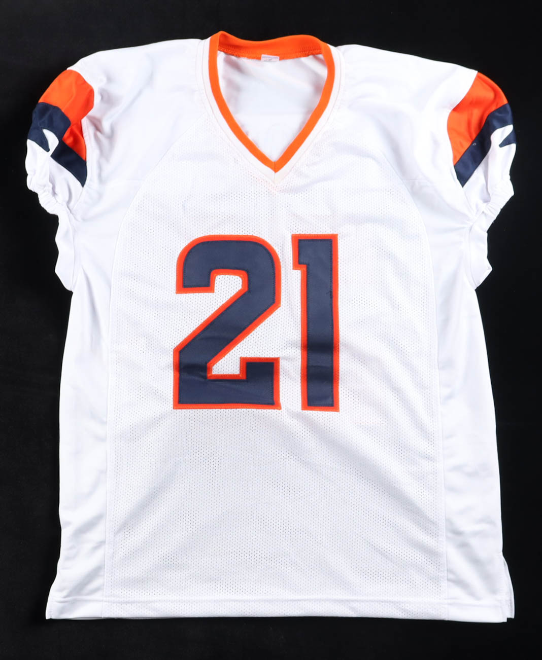 Riley Moss Signed Jersey (Beckett) at PristineAuction.com Riley Moss Signed Jersey (Beckett) at PristineAuction.com