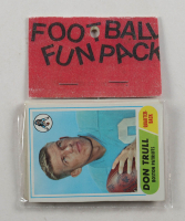 1968 Topps Football Card Fun Pack with (10) Cards at PristineAuction.com