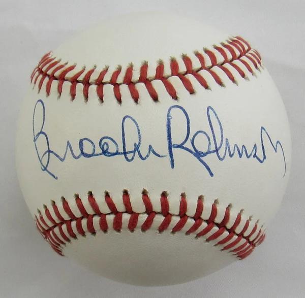 Brooks Robinson Signed OAL Baseball (JSA) at PristineAuction.com Brooks Robinson Signed OAL Baseball (JSA) at PristineAuction.com