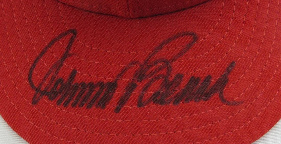Johnny Bench Signed Reds Hat (Fleer) at PristineAuction.com Johnny Bench Signed Reds Hat (Fleer) at PristineAuction.com