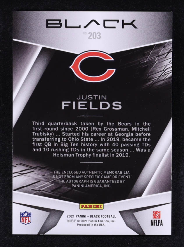 Justin Fields 2021 Panini Black Rookie Patch Autographs Emerald #203 #25/25 RC at PristineAuction.com Justin Fields 2021 Panini Black Rookie Patch Autographs Emerald #203 #25/25 RC at PristineAuction.com