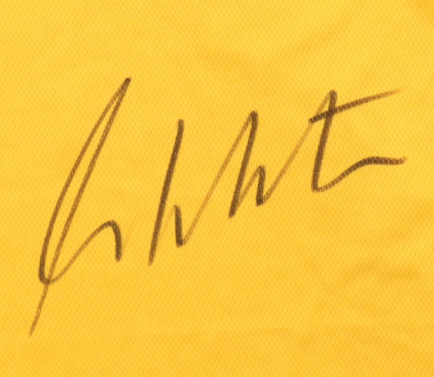 William Shatner Signed "Star Trek" Prop Uniform Shirt (Authentic Ink) at PristineAuction.com William Shatner Signed "Star Trek" Prop Uniform Shirt (Authentic Ink) at PristineAuction.com