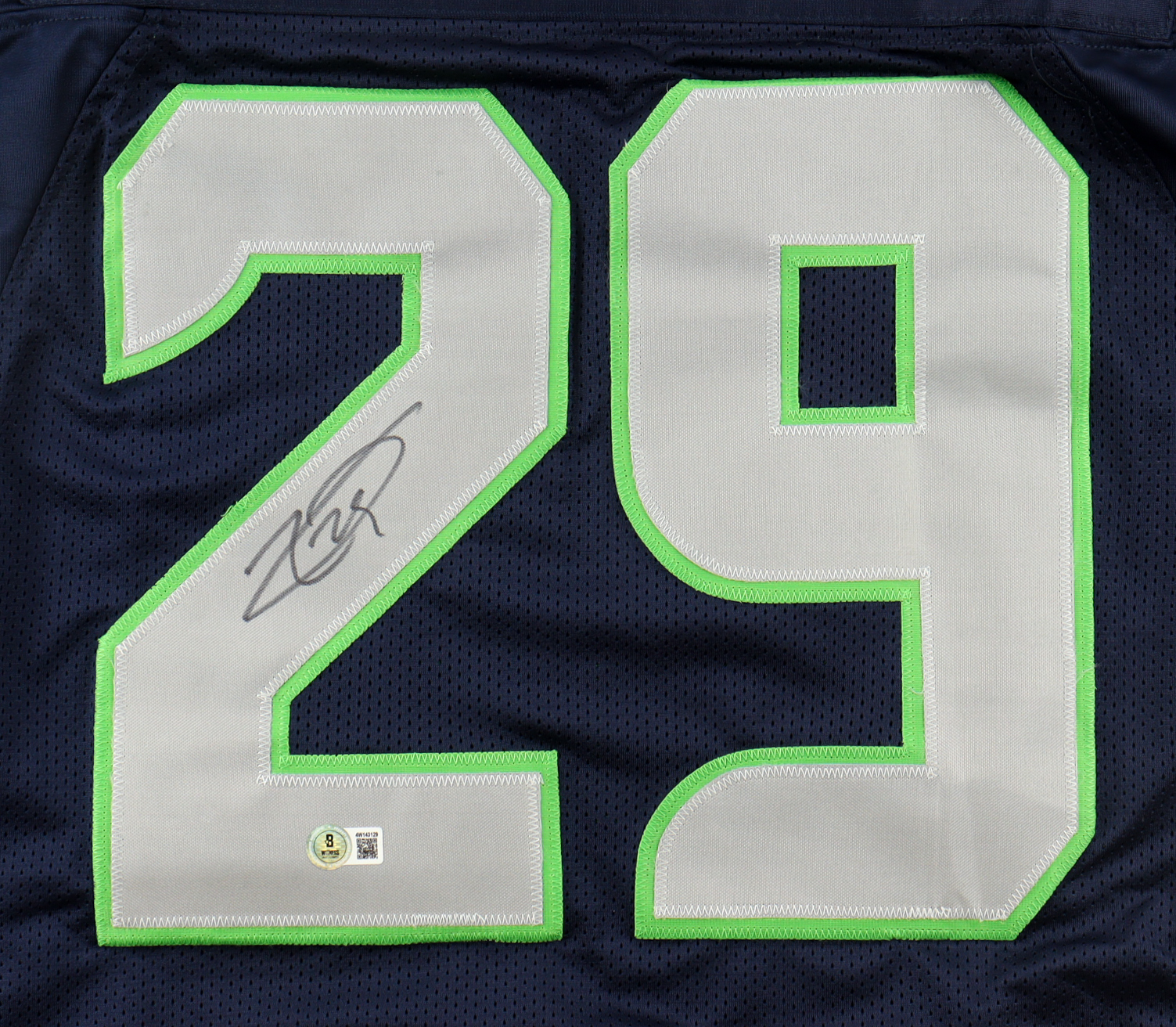 Earl Thomas III Signed Jersey (Beckett) at PristineAuction.com Earl Thomas III Signed Jersey (Beckett) at PristineAuction.com
