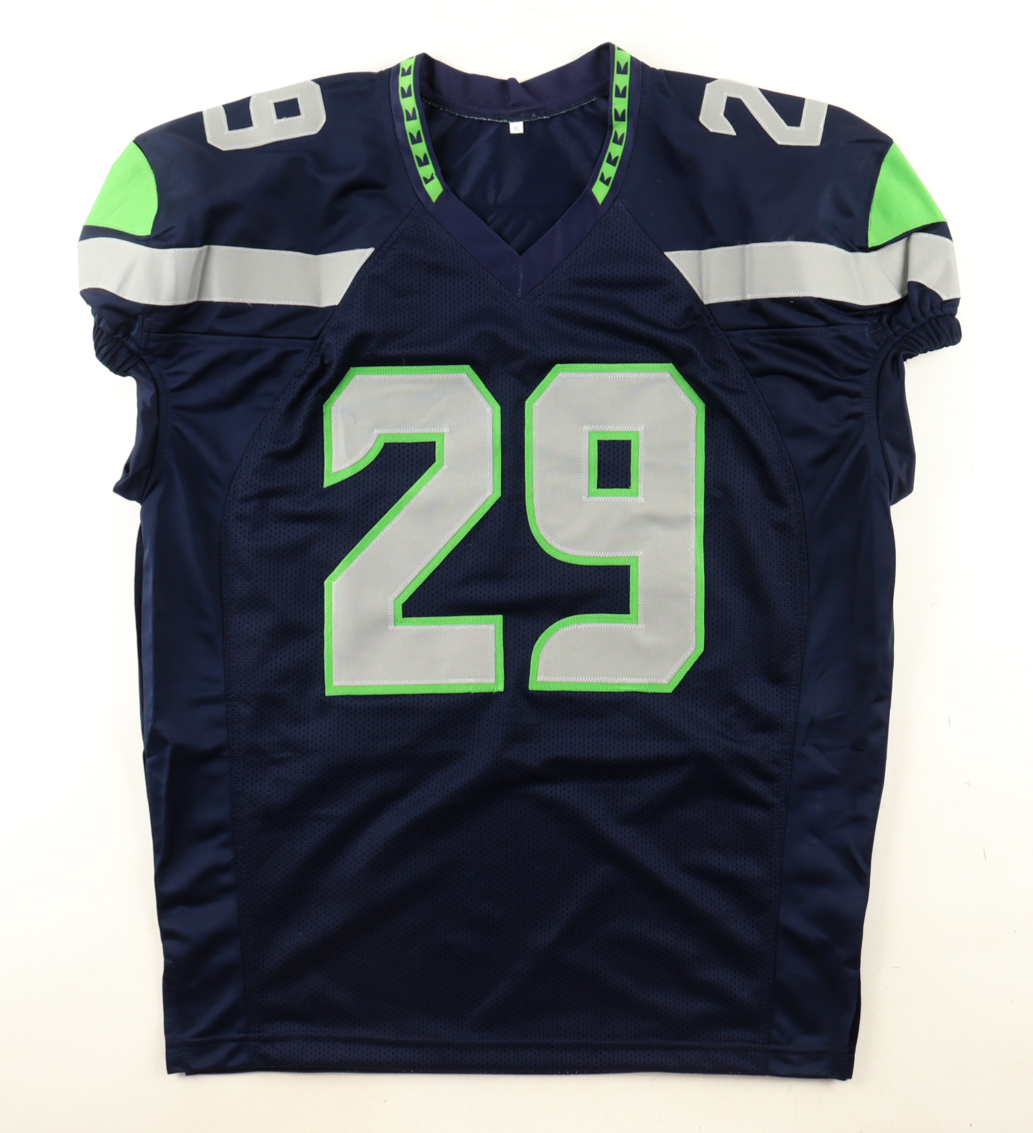 Earl Thomas III Signed Jersey (Beckett) at PristineAuction.com Earl Thomas III Signed Jersey (Beckett) at PristineAuction.com