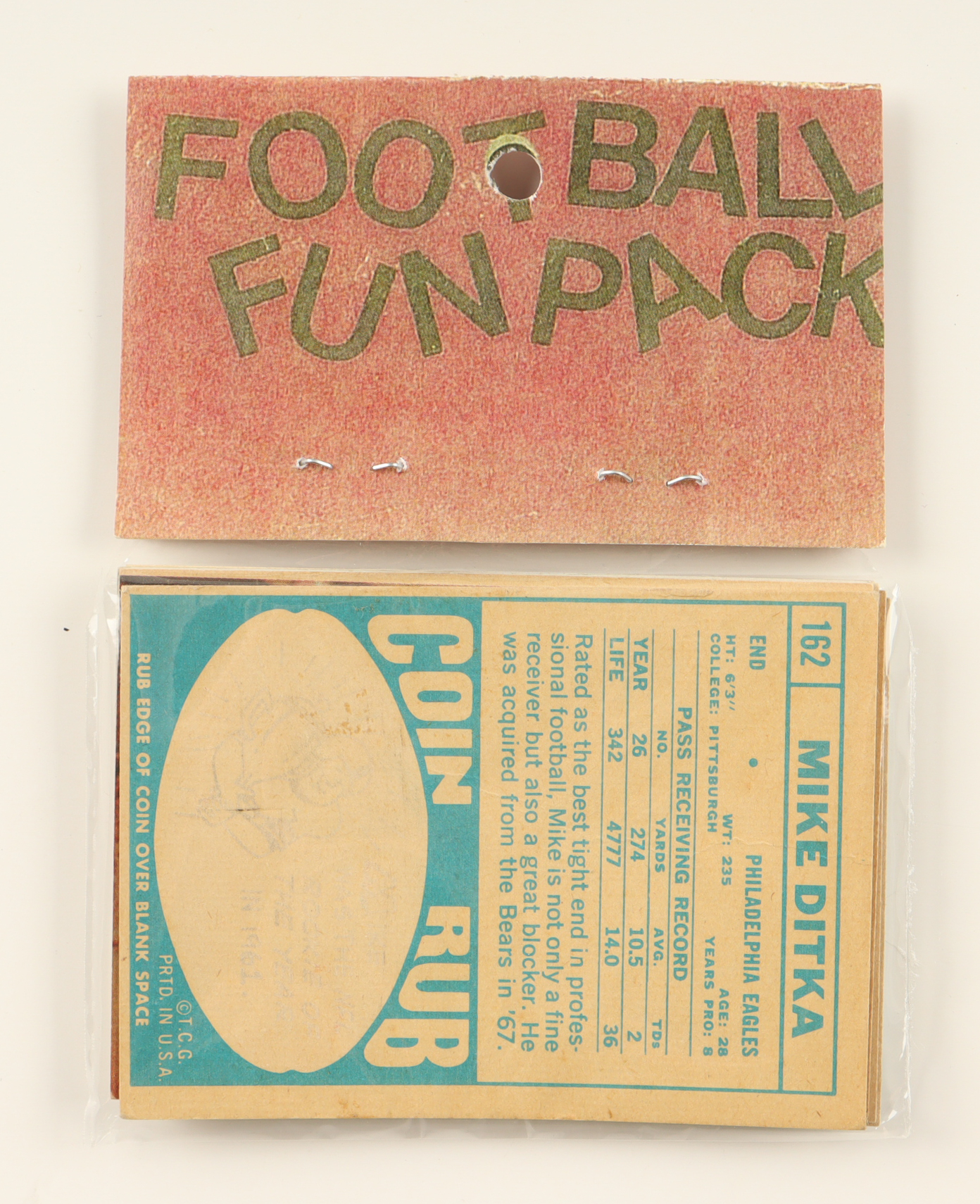 1967 Topps Football Fun Pack with (10) Cards at PristineAuction.com 1967 Topps Football Fun Pack with (10) Cards at PristineAuction.com