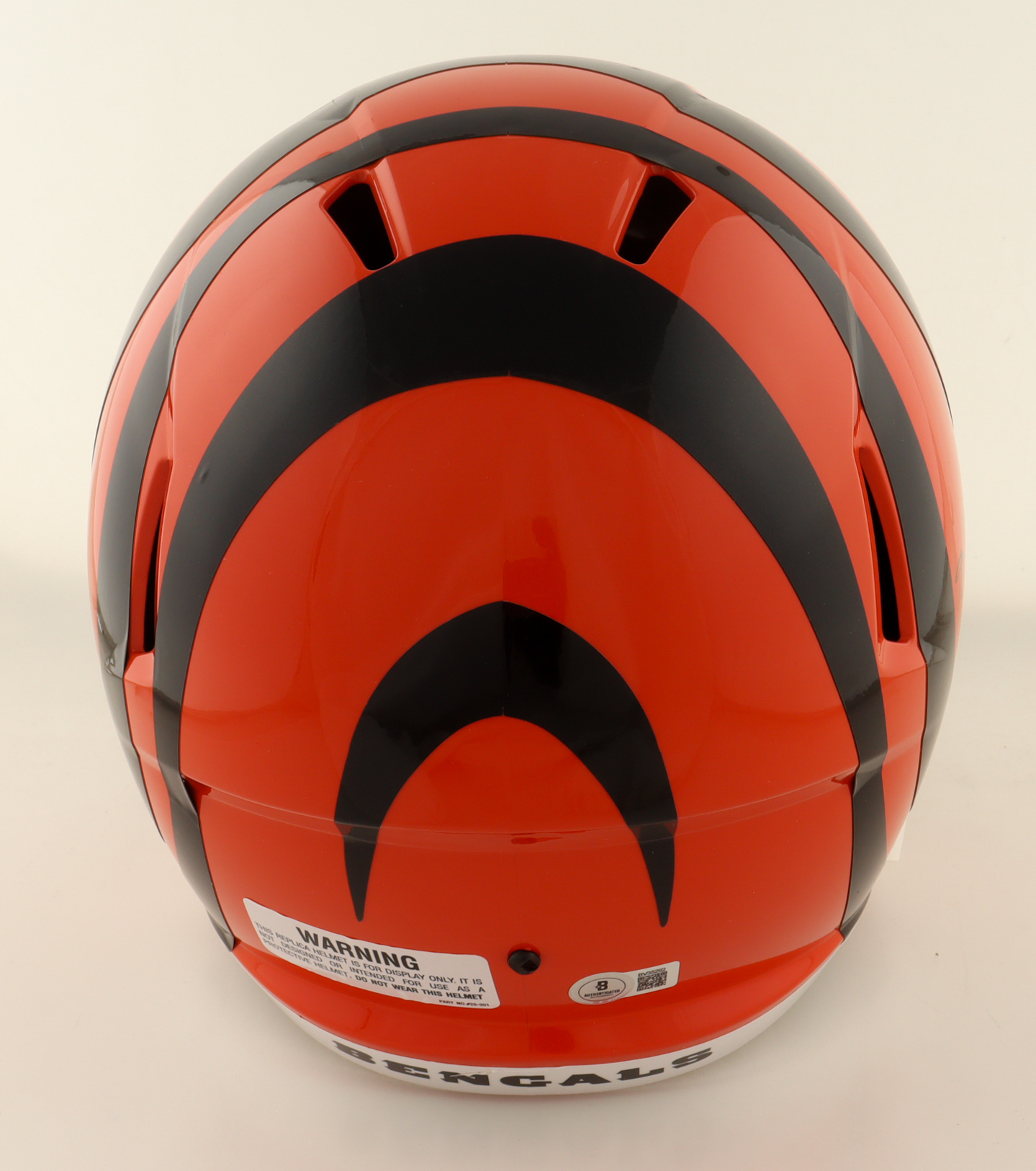 Ja'Marr Chase Signed Bengals Full-Size Speed Helmet (Beckett) at PristineAuction.com Ja'Marr Chase Signed Bengals Full-Size Speed Helmet (Beckett) at PristineAuction.com