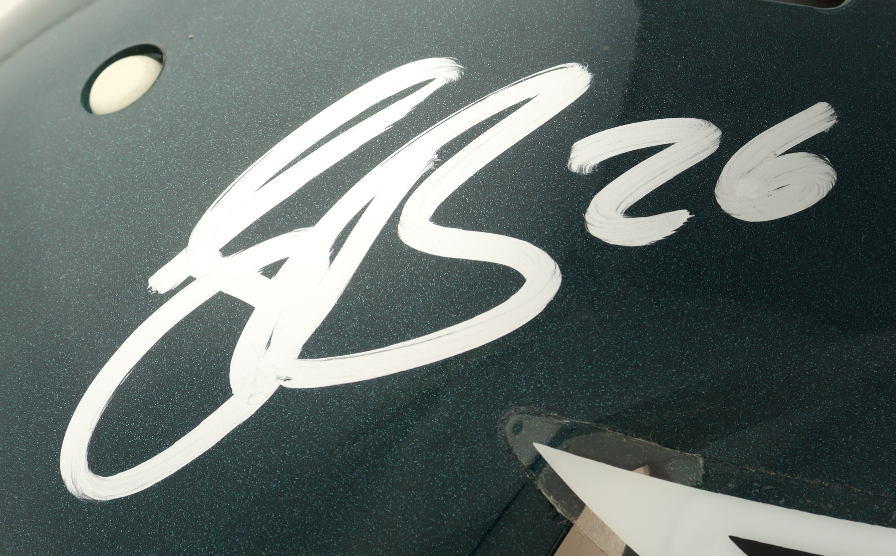 Saquon Barkley Signed Eagles Full-Size Authentic On-Field Speed Helmet (Beckett) at PristineAuction.com Saquon Barkley Signed Eagles Full-Size Authentic On-Field Speed Helmet (Beckett) at PristineAuction.com