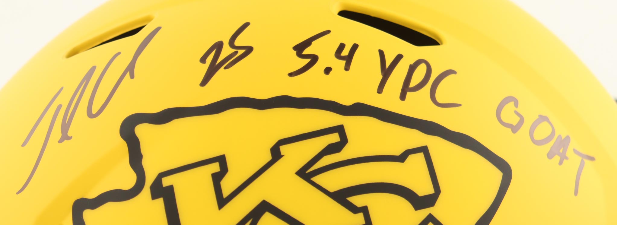 Jamaal Charles Signed Chiefs Full-Size Rave Alternate Speed Helmet Inscribed "5.4 YPC Goat" (JSA) at PristineAuction.com Jamaal Charles Signed Chiefs Full-Size Rave Alternate Speed Helmet Inscribed "5.4 YPC Goat" (JSA) at PristineAuction.com