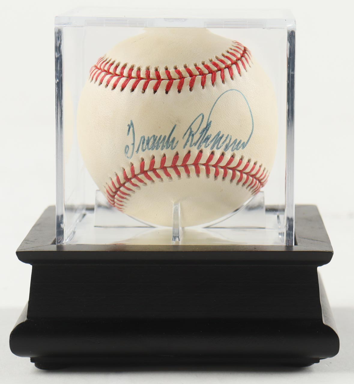 Frank Robinson Signed OAL Baseball With Display Case (PSA) at PristineAuction.com Frank Robinson Signed OAL Baseball With Display Case (PSA) at PristineAuction.com