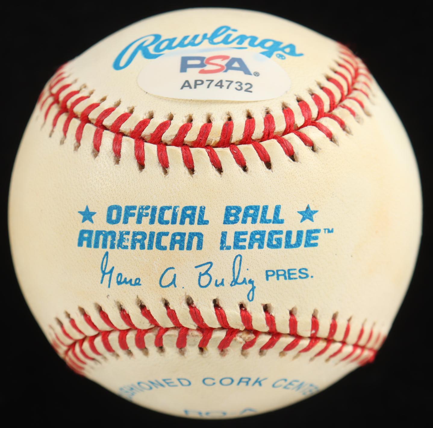 Frank Robinson Signed OAL Baseball With Display Case (PSA) at PristineAuction.com Frank Robinson Signed OAL Baseball With Display Case (PSA) at PristineAuction.com