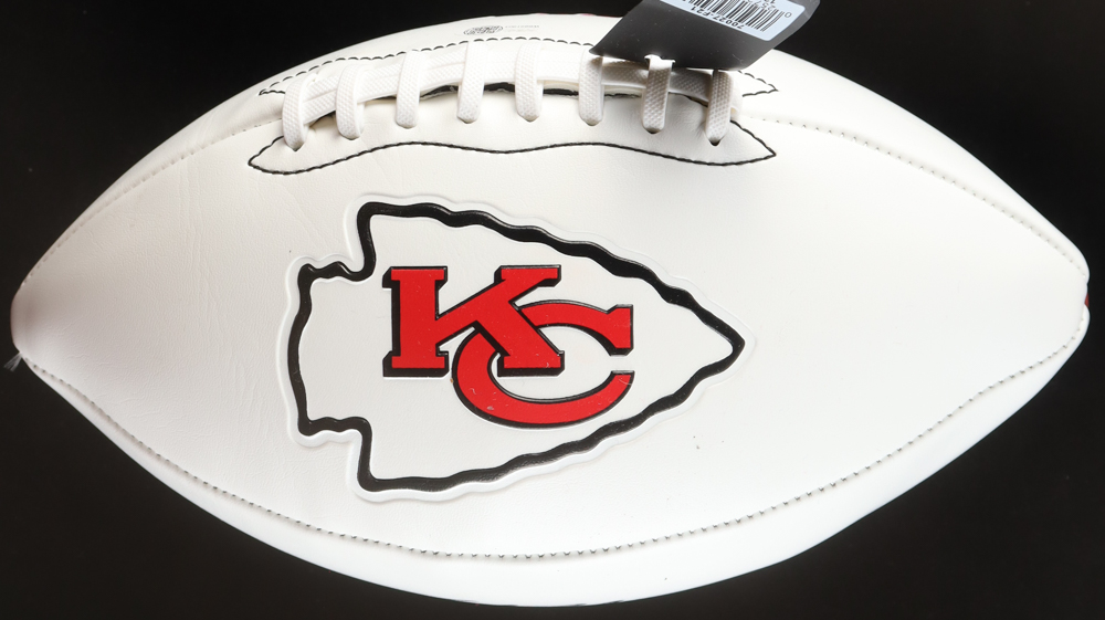 Jamaal Charles Signed Chiefs Logo Football (JSA) at PristineAuction.com Jamaal Charles Signed Chiefs Logo Football (JSA) at PristineAuction.com