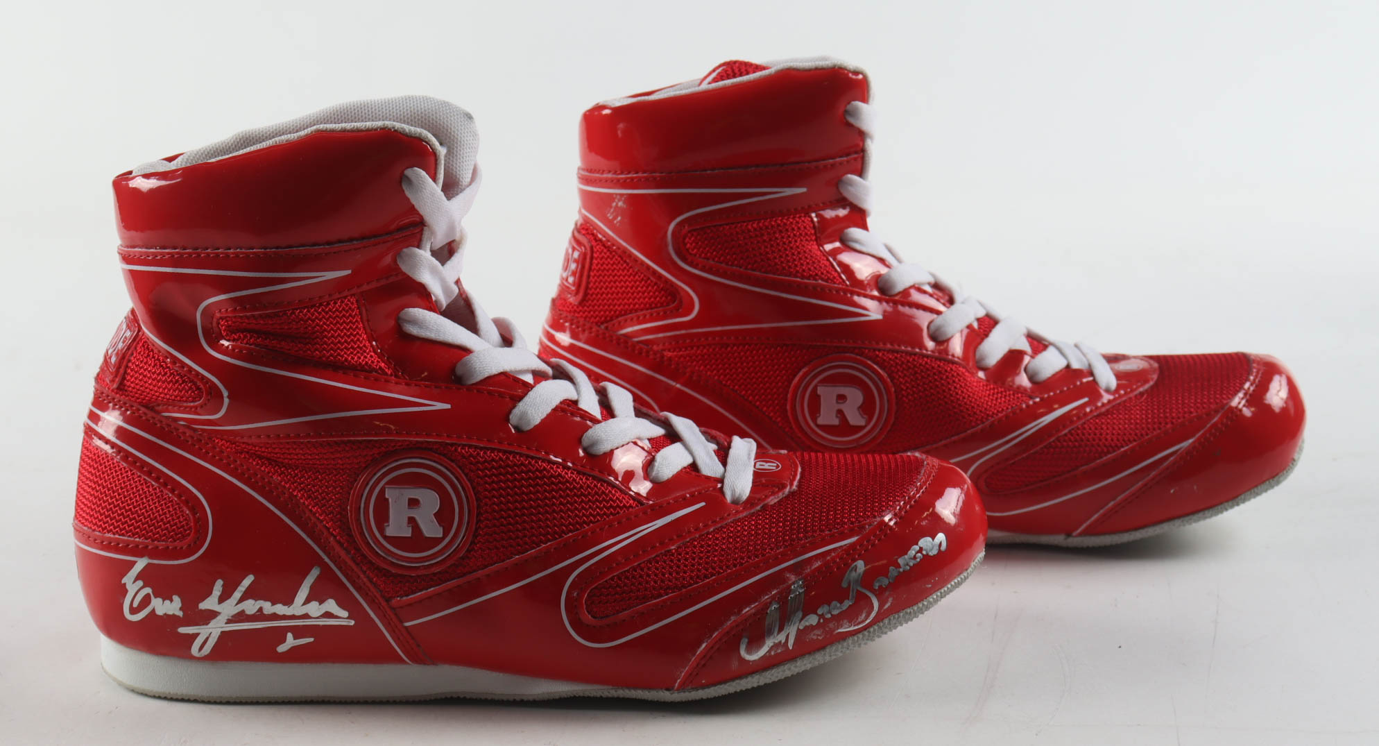 Julio Cessar Chavez, Marco Antonio Barrera & Erik Morales Signed Set of (2) Ringside Professional Boxing Shoes with Display Case (JSA) at PristineAuction.com Julio Cessar Chavez, Marco Antonio Barrera & Erik Morales Signed Set of (2) Ringside Professional Boxing Shoes with Display Case (JSA) at PristineAuction.com