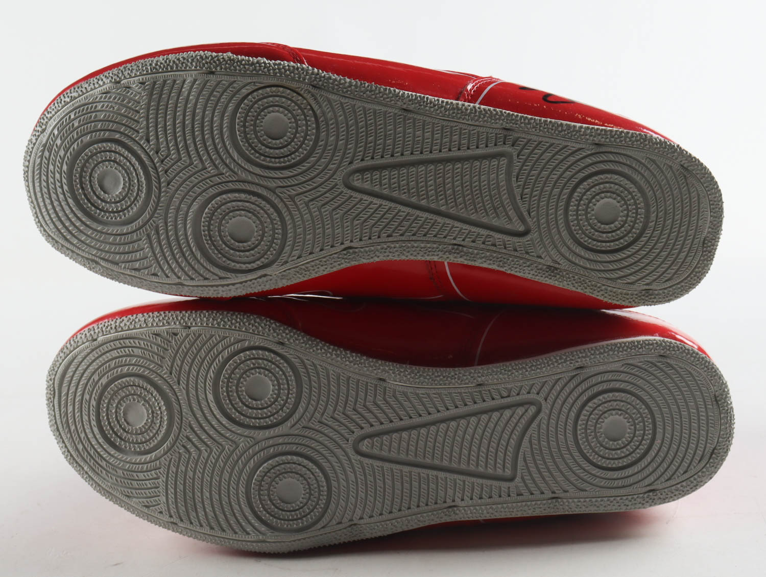 Julio Cessar Chavez, Marco Antonio Barrera & Erik Morales Signed Set of (2) Ringside Professional Boxing Shoes with Display Case (JSA) at PristineAuction.com Julio Cessar Chavez, Marco Antonio Barrera & Erik Morales Signed Set of (2) Ringside Professional Boxing Shoes with Display Case (JSA) at PristineAuction.com