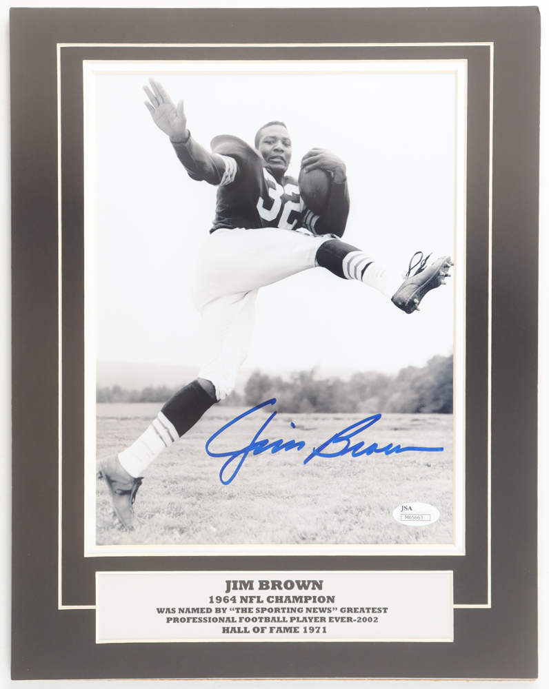 Jim Brown Signed 11x14 Custom Matted Photo Display (JSA) at PristineAuction.com Jim Brown Signed 11x14 Custom Matted Photo Display (JSA) at PristineAuction.com