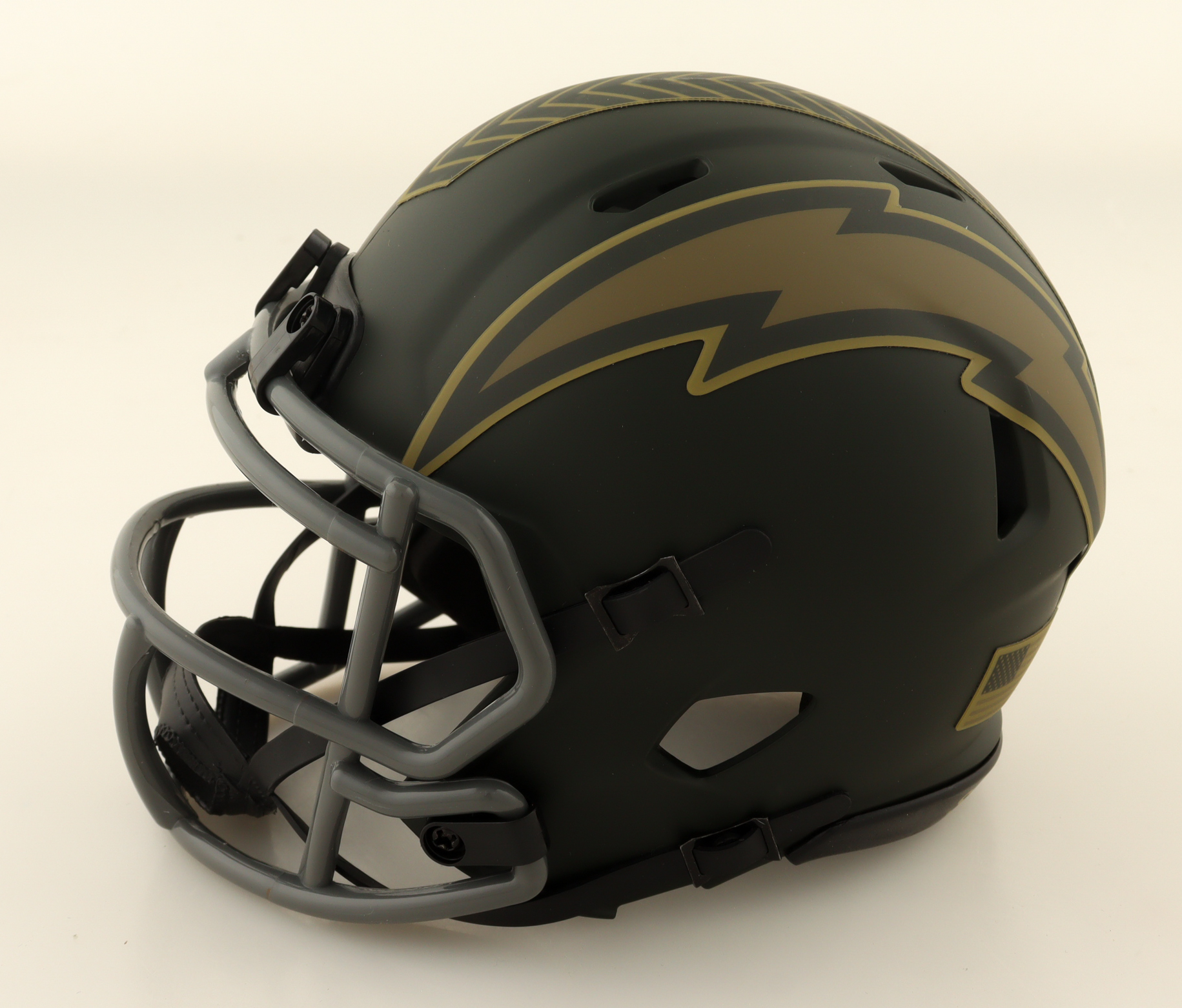 Oronde Gadsden Signed Chargers Salute To Service Alternate Speed Mini Helmet (Beckett) at PristineAuction.com Oronde Gadsden Signed Chargers Salute To Service Alternate Speed Mini Helmet (Beckett) at PristineAuction.com