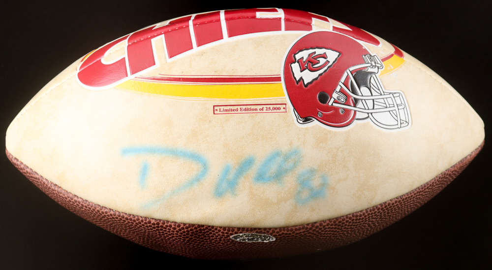 Dante Hall Signed Chiefs Logo Football (Beckett) at PristineAuction.com Dante Hall Signed Chiefs Logo Football (Beckett) at PristineAuction.com