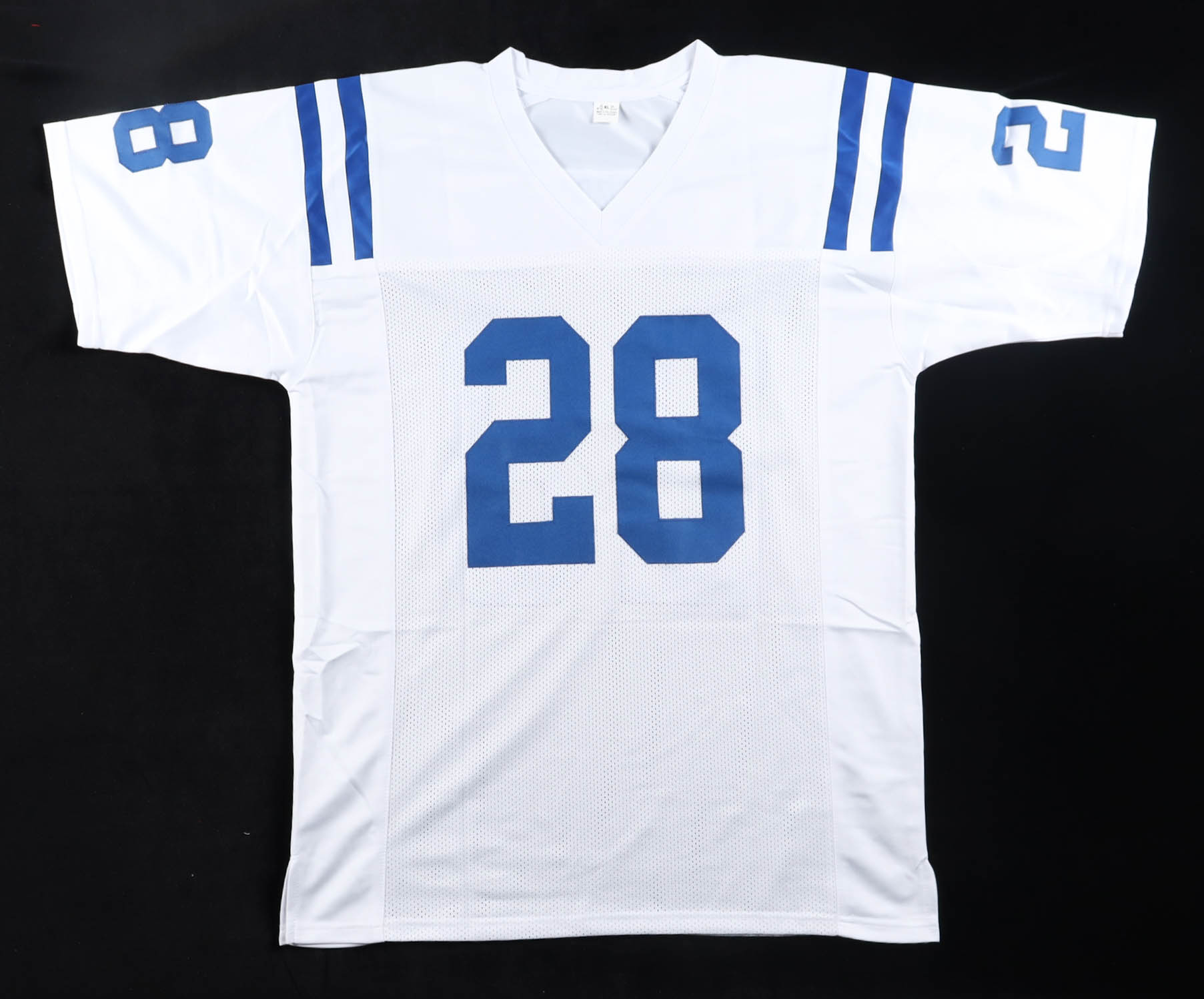 Jonathan Taylor Signed Jersey (JSA) at PristineAuction.com Jonathan Taylor Signed Jersey (JSA) at PristineAuction.com