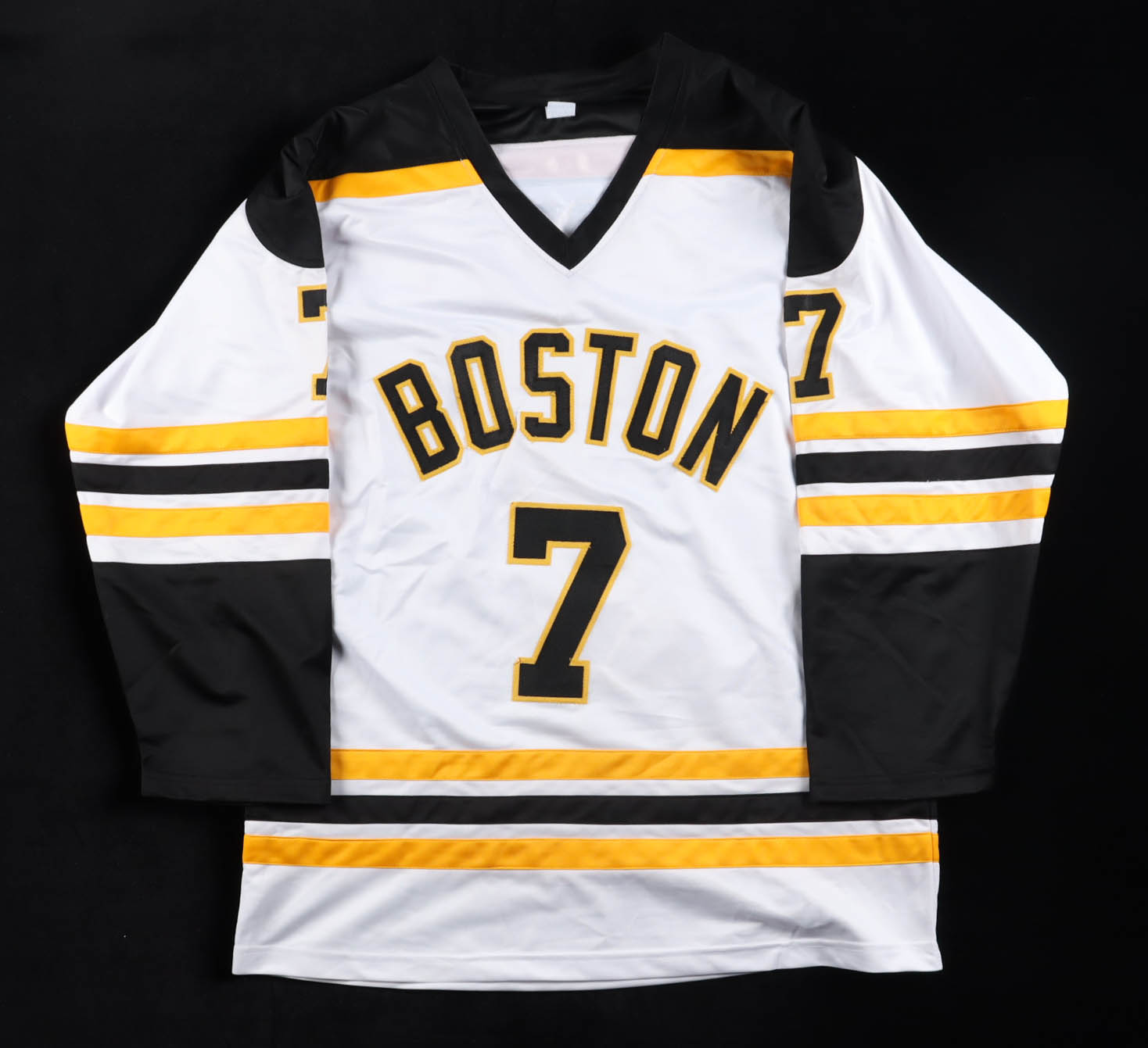 Phil Esposito Signed Jersey (JSA) at PristineAuction.com Phil Esposito Signed Jersey (JSA) at PristineAuction.com