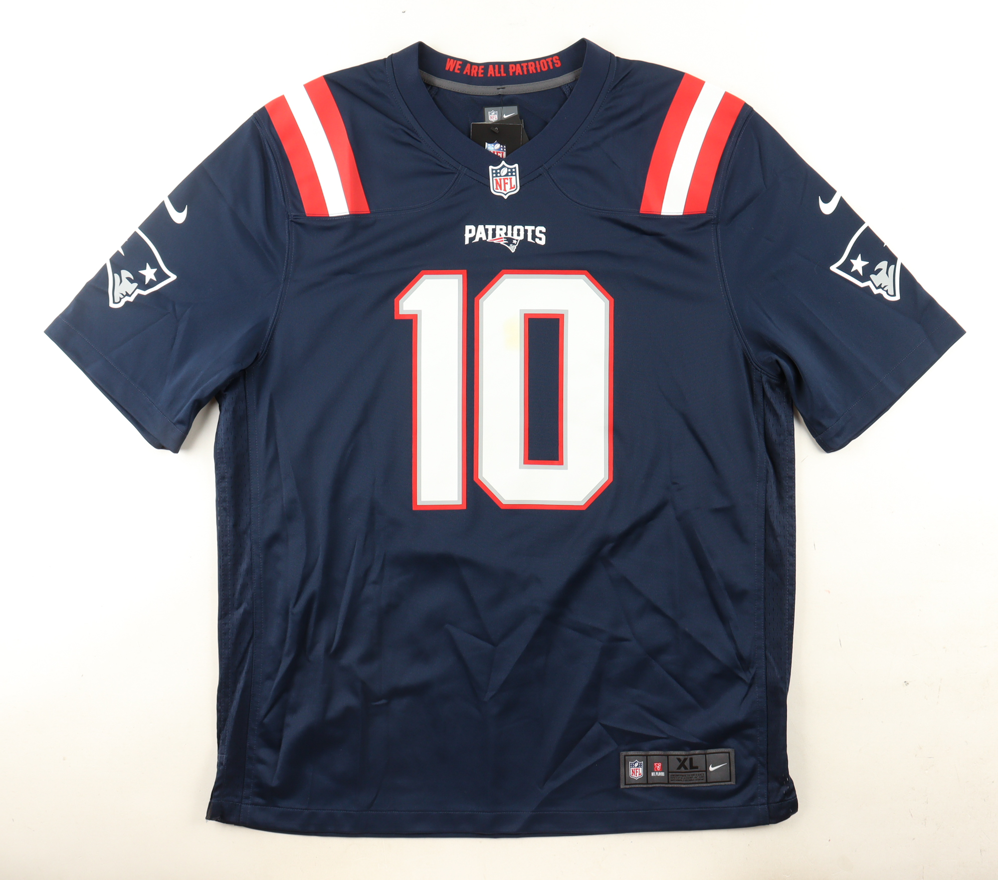 Mac Jones Signed Patriots Nike Authentic Jersey (Beckett) at PristineAuction.com Mac Jones Signed Patriots Nike Authentic Jersey (Beckett) at PristineAuction.com