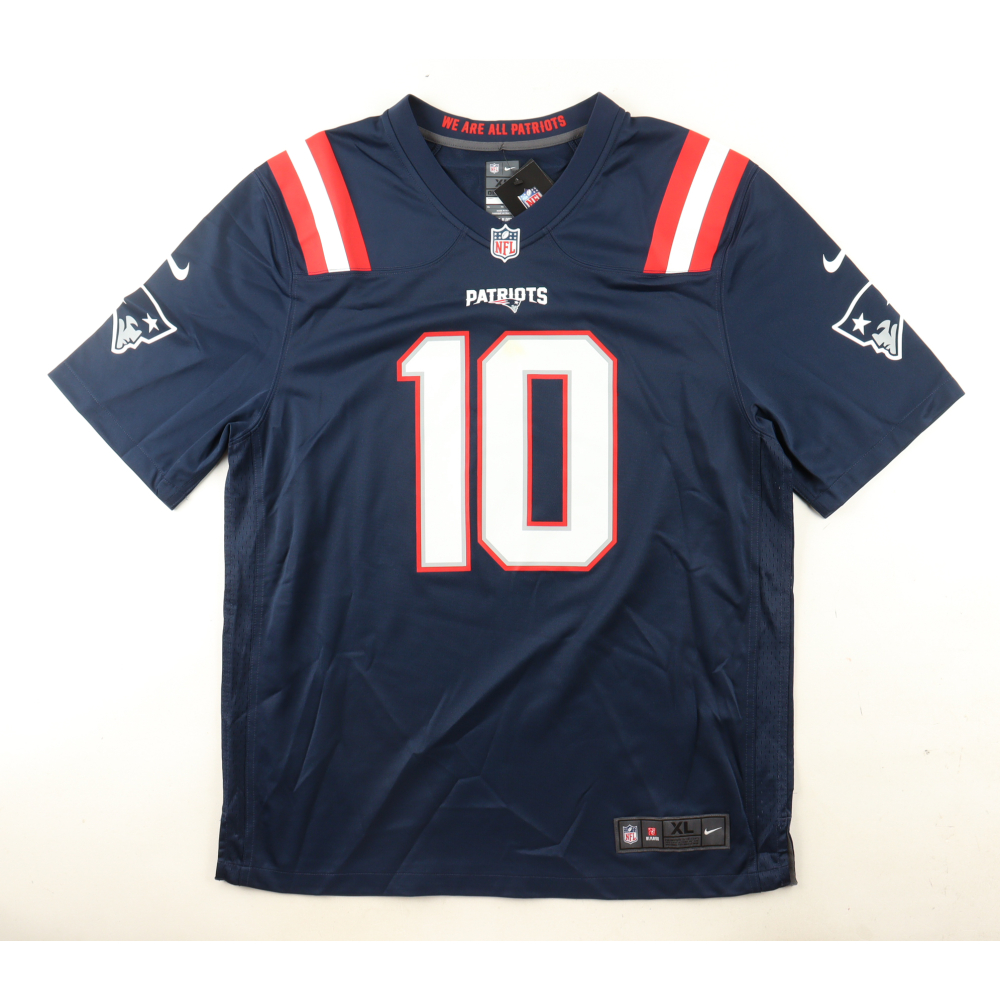 Mac Jones Signed Patriots Nike Authentic Jersey (Beckett) at PristineAuction.com