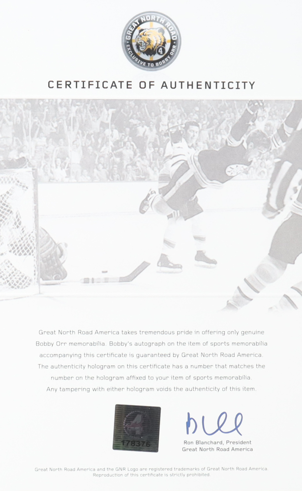 Bobby Orr Signed Bruins Custom Matted Photo (GNR) at PristineAuction.com Bobby Orr Signed Bruins Custom Matted Photo (GNR) at PristineAuction.com