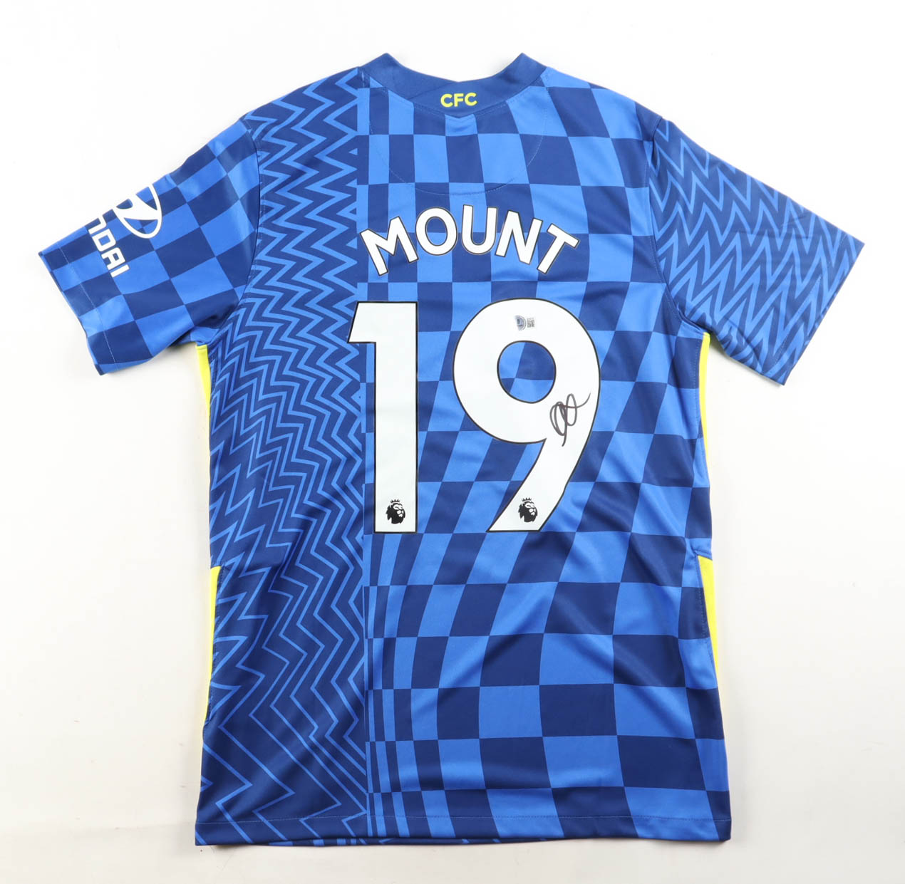 Mason Mount Signed Chelsea F.C. Nike Authentic Jersey (Beckett) at PristineAuction.com Mason Mount Signed Chelsea F.C. Nike Authentic Jersey (Beckett) at PristineAuction.com