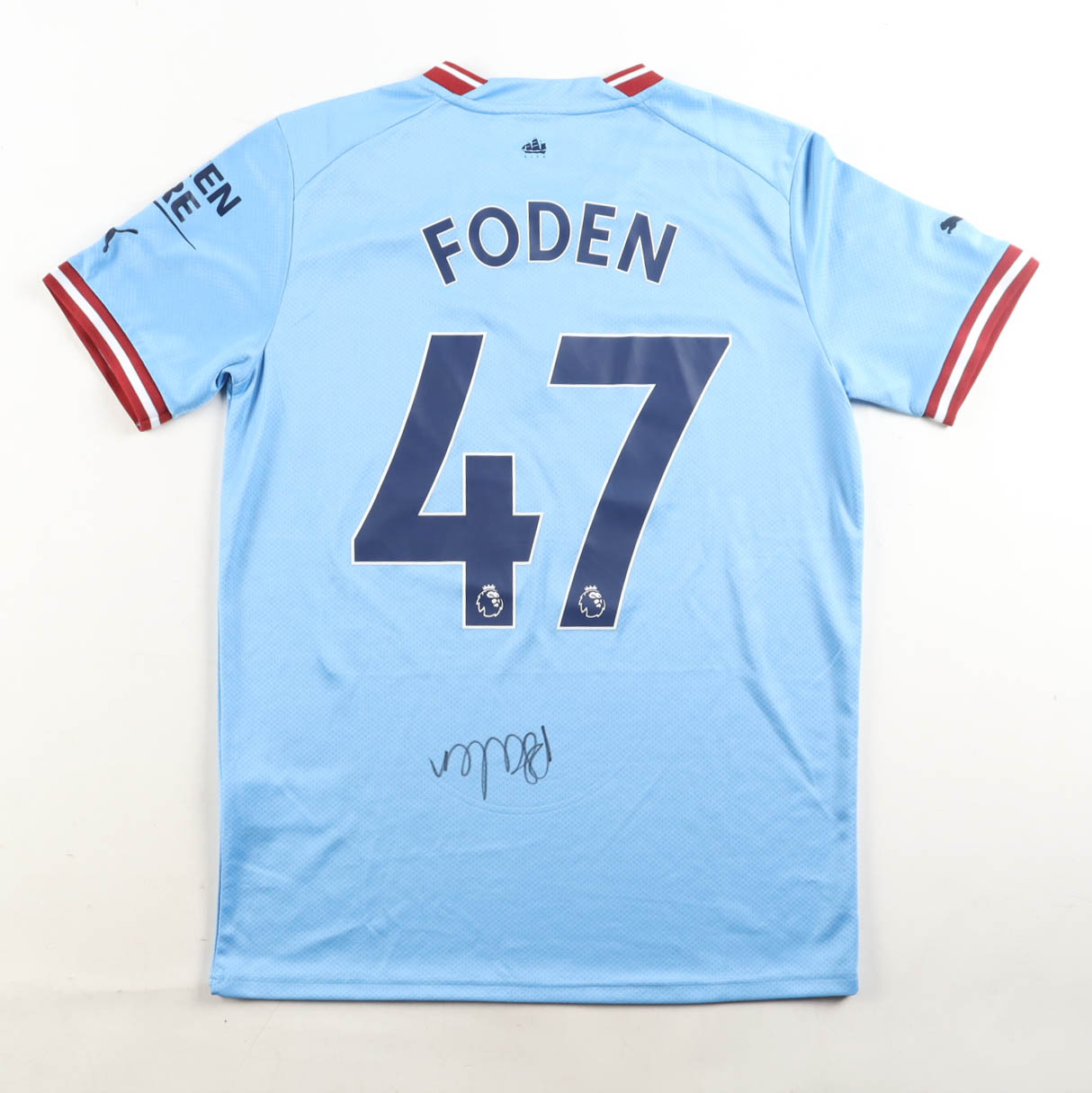 Phil Foden Signed Manchester City F. C. Puma Authentic Jersey (Beckett) at PristineAuction.com Phil Foden Signed Manchester City F. C. Puma Authentic Jersey (Beckett) at PristineAuction.com